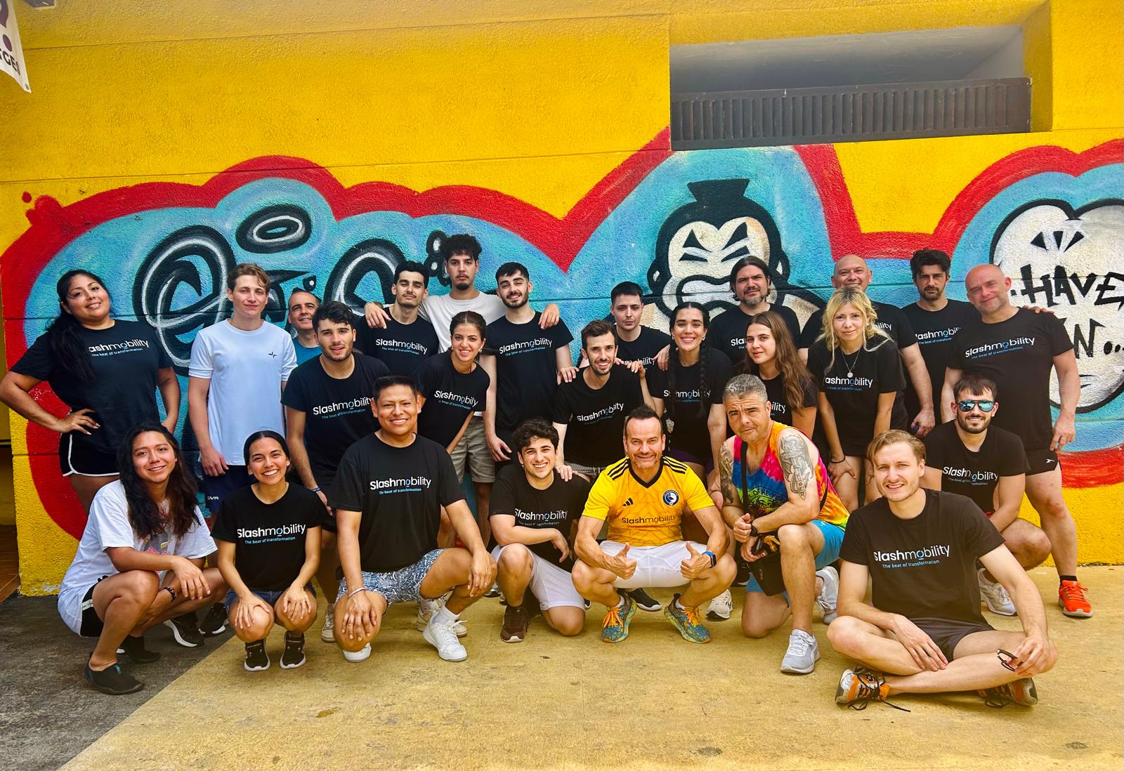 25/11/28/db5f92e6-fe8e-4fa1-b6eb-3f744ccc1aae_Slashmobility-Team-(.jpg